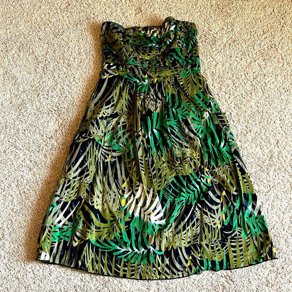 Jungle style convertible dress